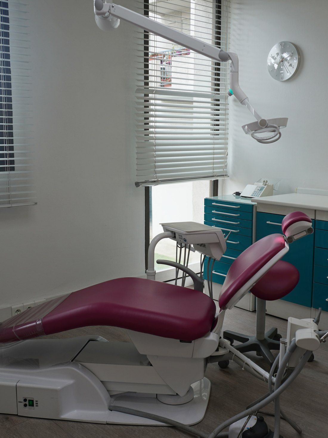 Salle de soins du cabinet d'orthodontie du Dr Ropars à Toulouse