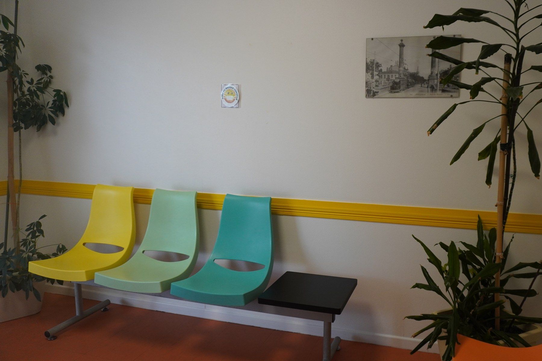 La salle d'attente du cabinet d'orthodontie du Dr Ropars à Toulouse
